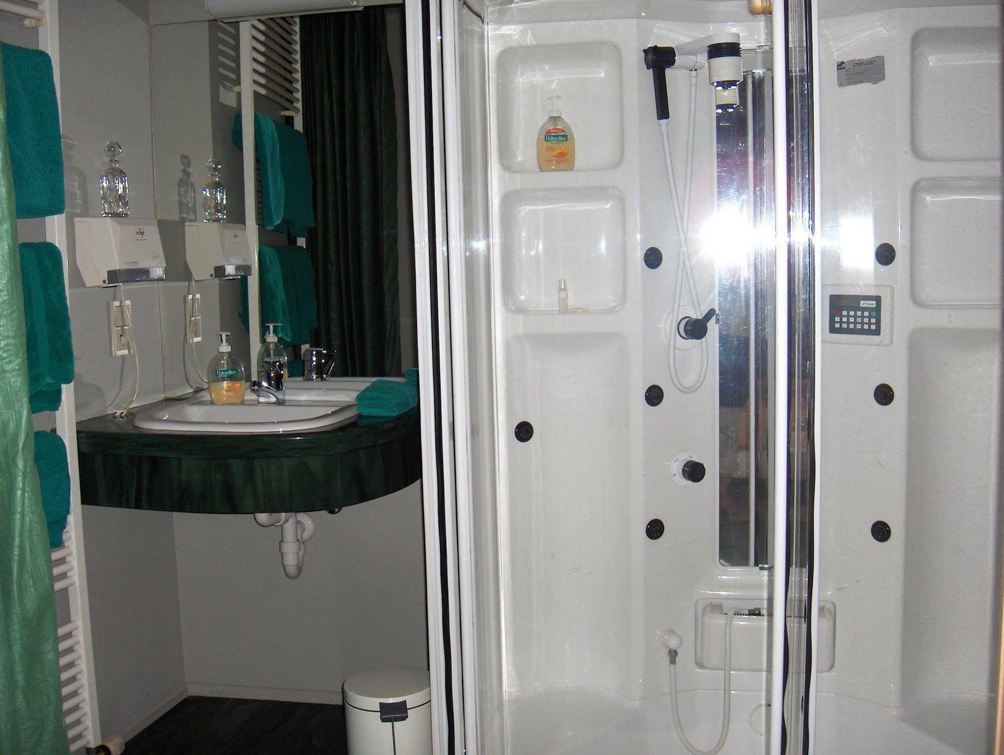 Hotel Duivels Paterke Harelbeeksestraat 29, 8500 코르트레이크 외부 사진